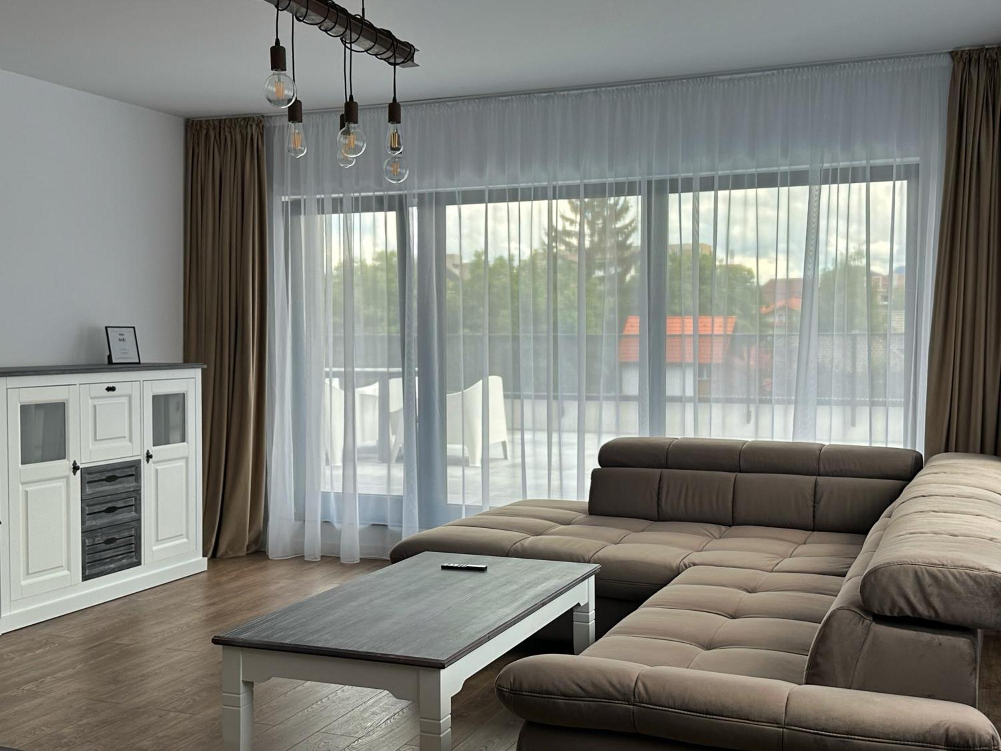 Koa - Aparthotel Braşov Extérieur photo